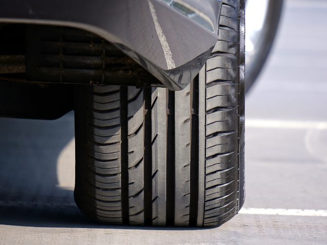 タイヤの画像